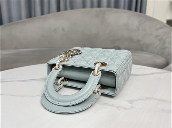 2025228Y650P211553725