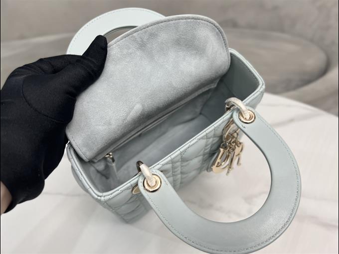 2025228Y650P211553741