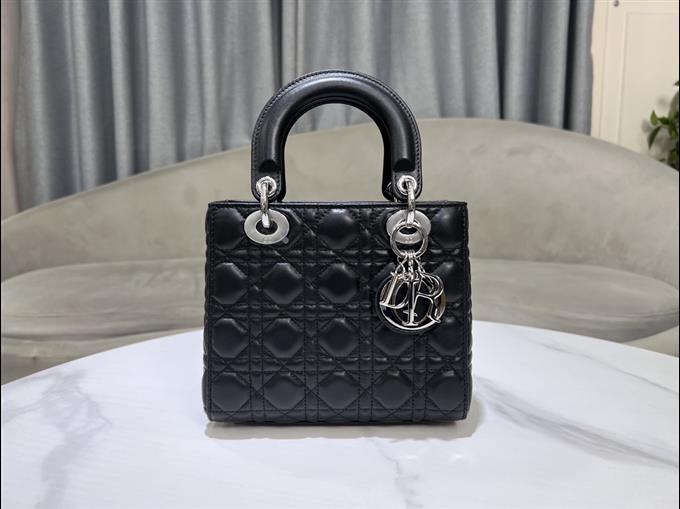 2025228Y650P211553961