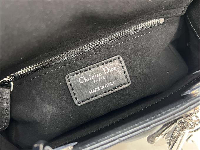 2025228Y650P21155439