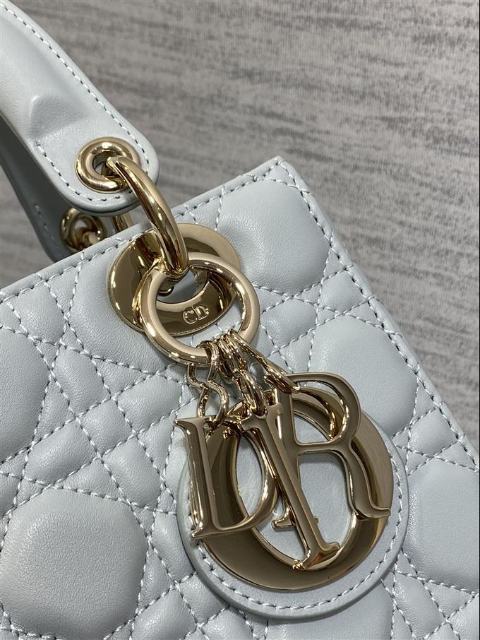 2025228Y650P211555782