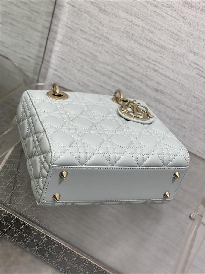 2025228Y650P211555844