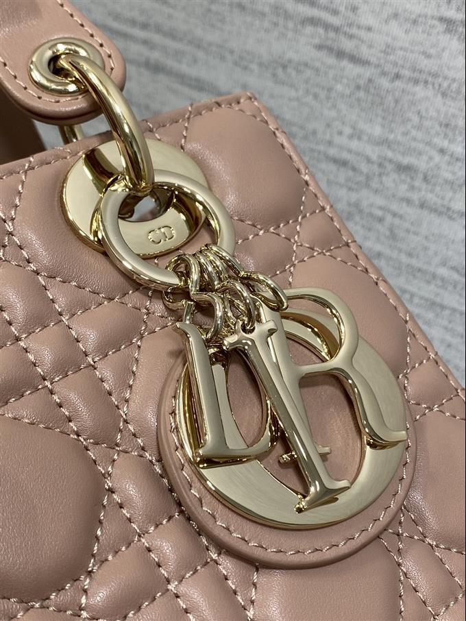 2025228Y650P211555923