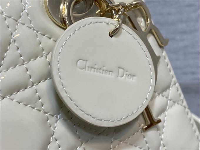 2025228Y650P211556502