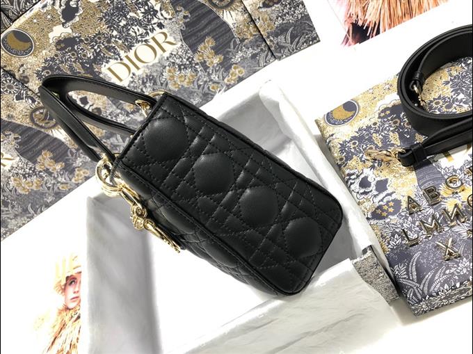 2025228Y650P211557178