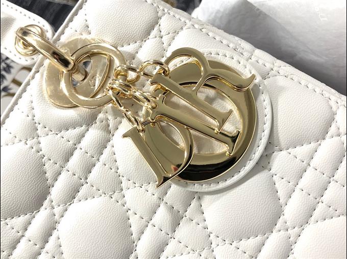 2025228Y650P21155782