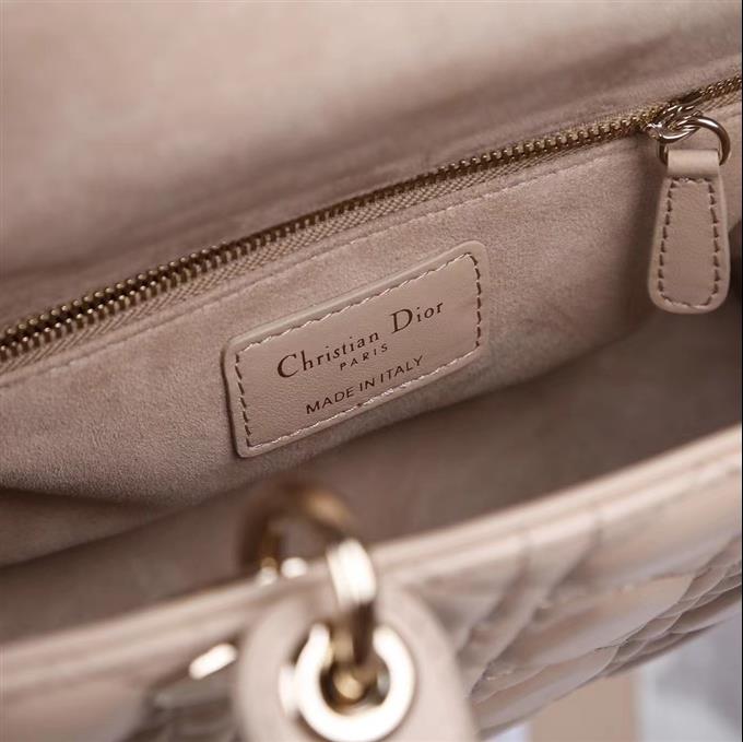 2025228Y650P211558664