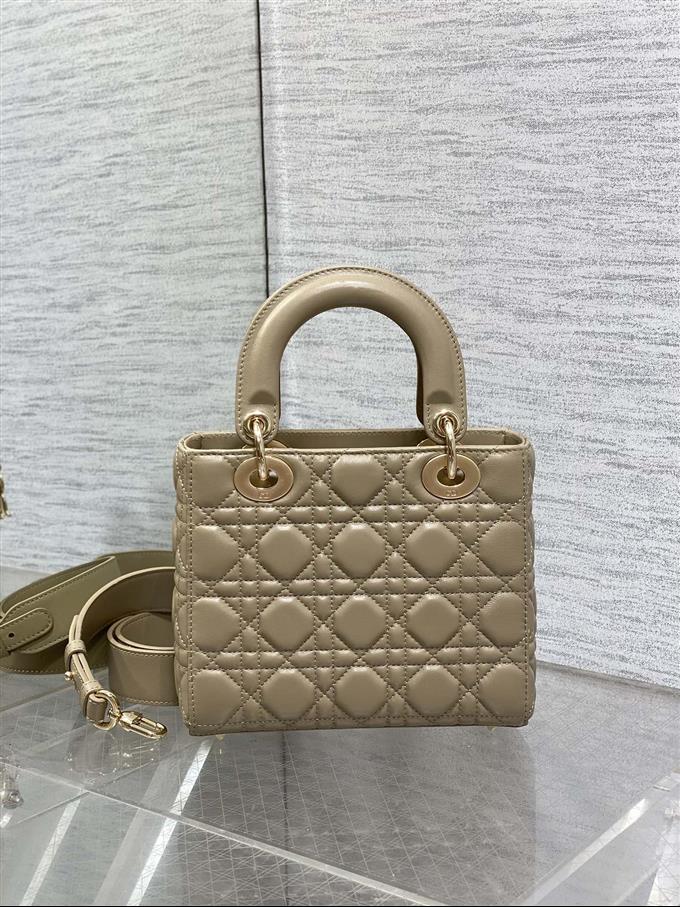 2025228Y650P21160568