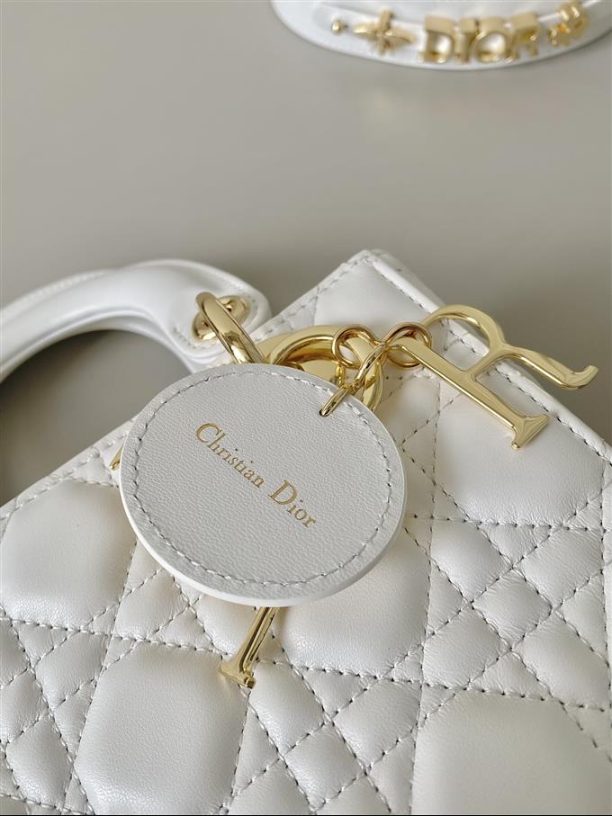 2025228Y650P211715513