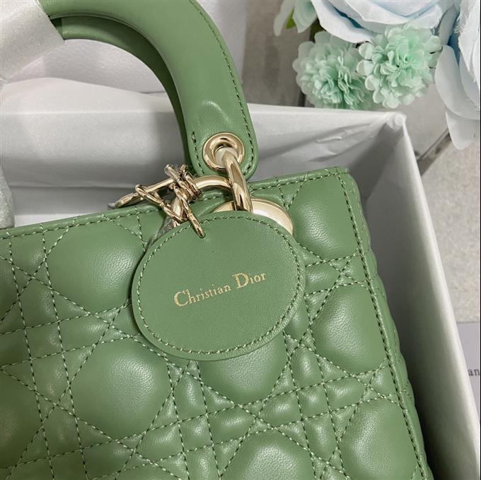 2025228Y650P211716674