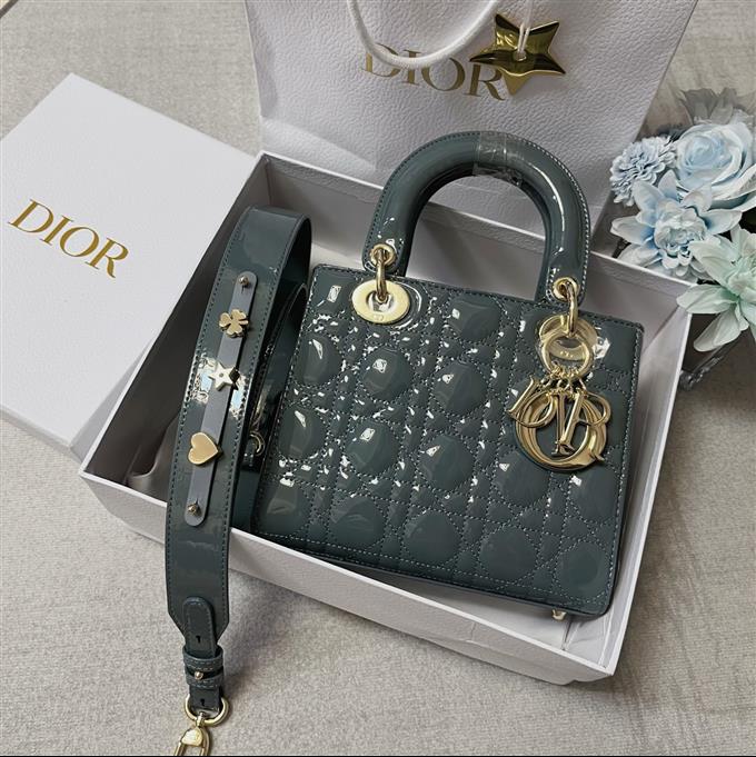 2025228Y650P211717522