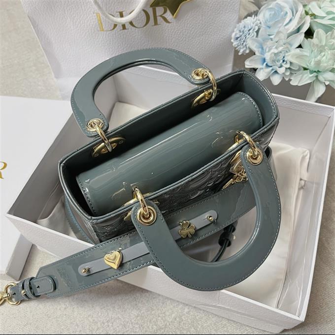 2025228Y650P211717599