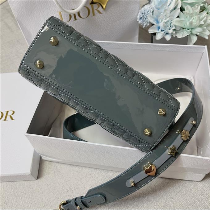 2025228Y650P211717631