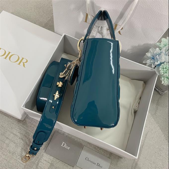 2025228Y650P211718435