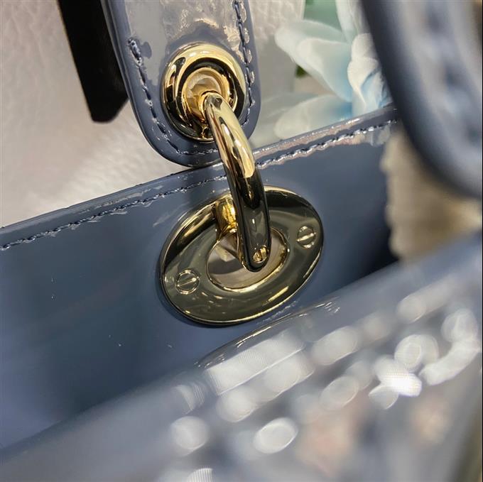 2025228Y650P211718544