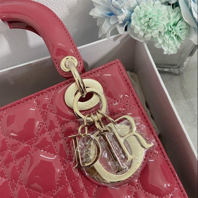 2025228Y650P211718956