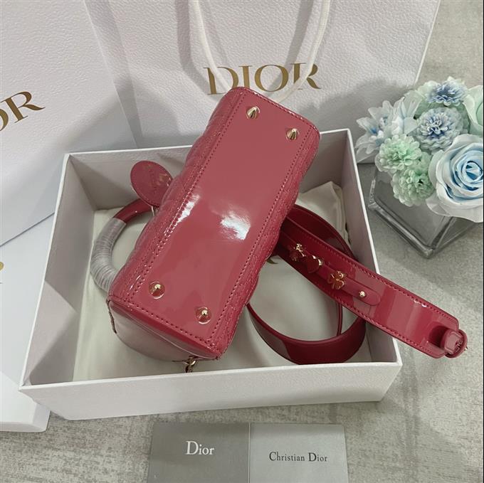 2025228Y650P21171949