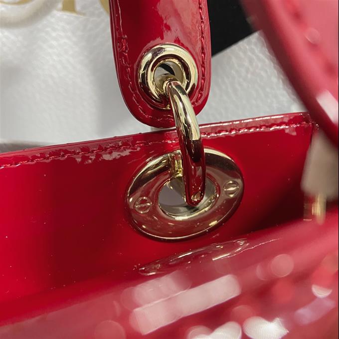 2025228Y650P211719615