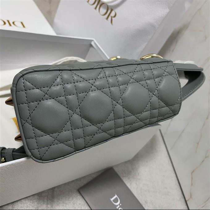 2025228Y650P211719774