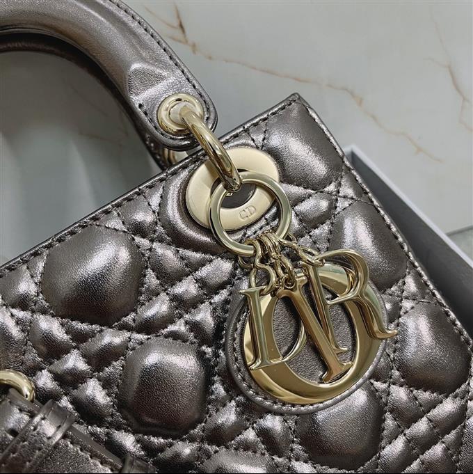 2025228Y650P211720687