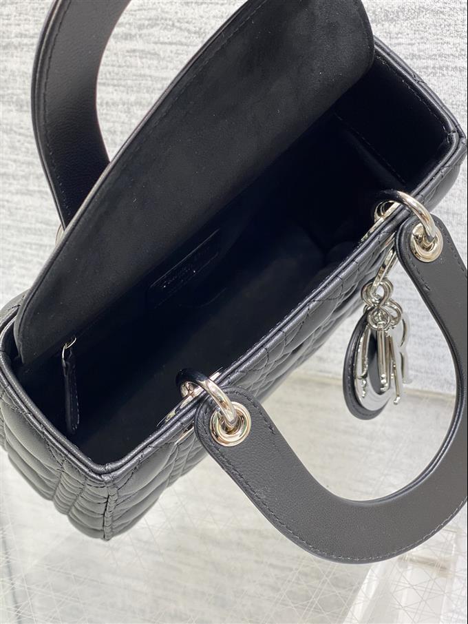 2025228Y700P21161033