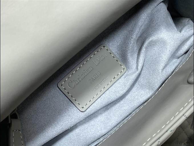 2025228Y700P211610335