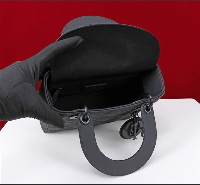 2025228Y700P211610710