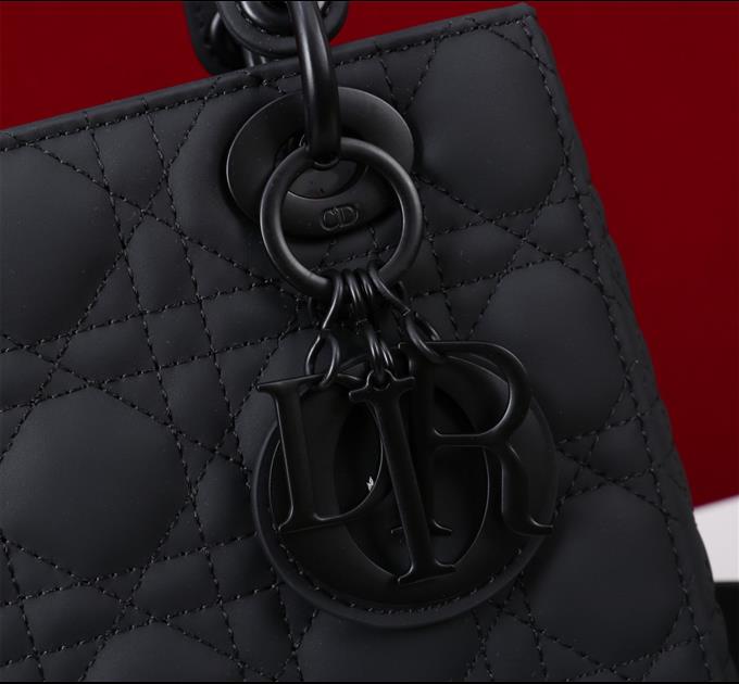 2025228Y700P211610726