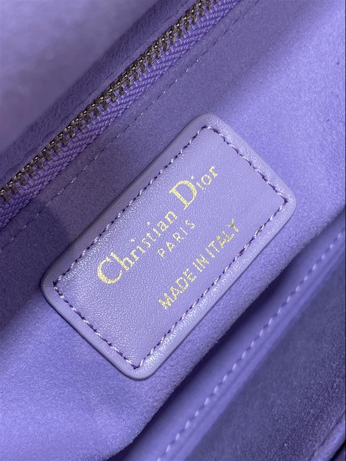 2025228Y700P21161140