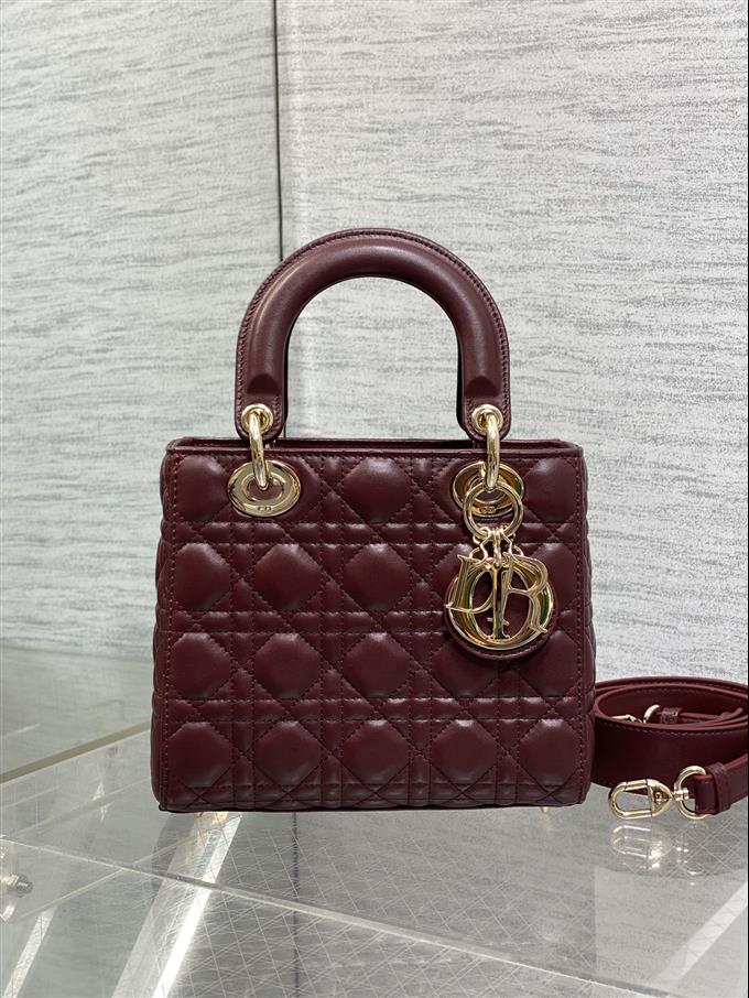 2025228Y700P211612200