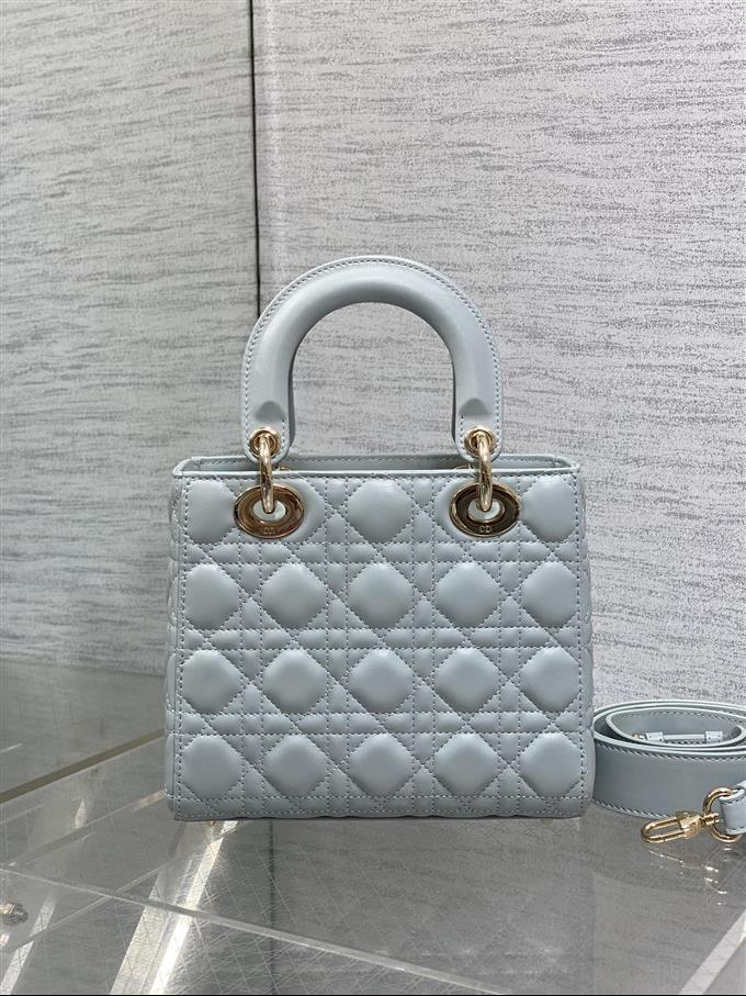 2025228Y700P211612392