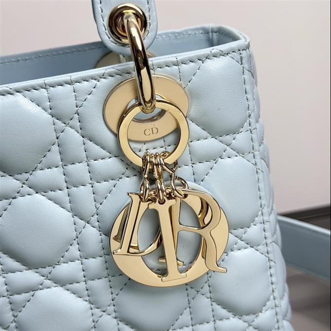 2025228Y700P211612901