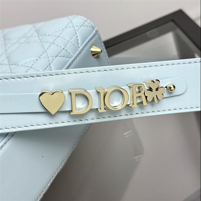 2025228Y700P211612949