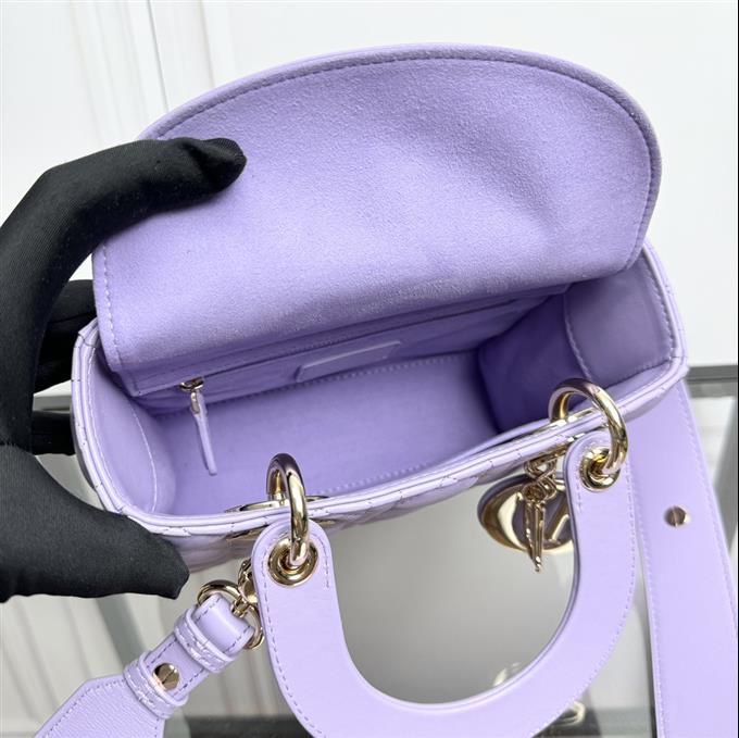 2025228Y700P211613153