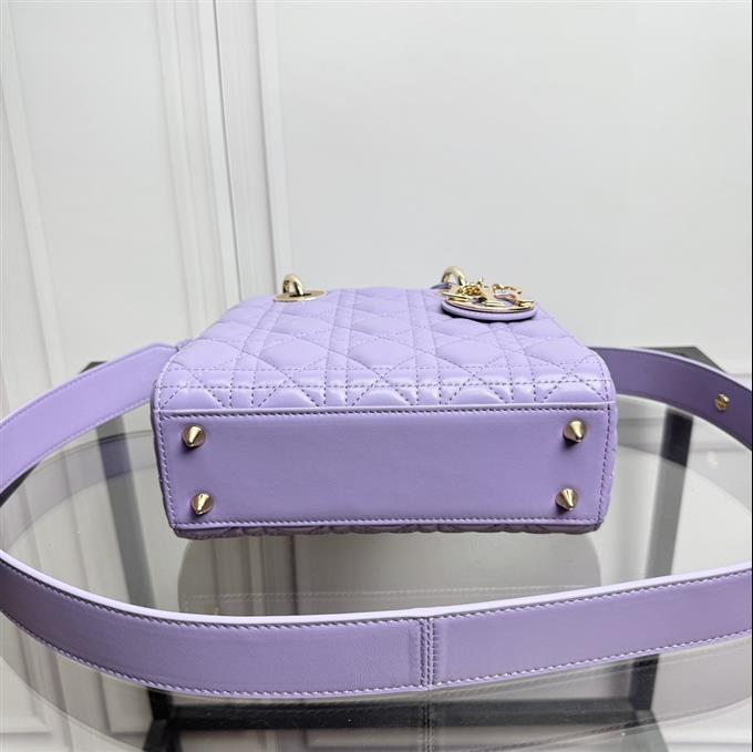 2025228Y700P21161390