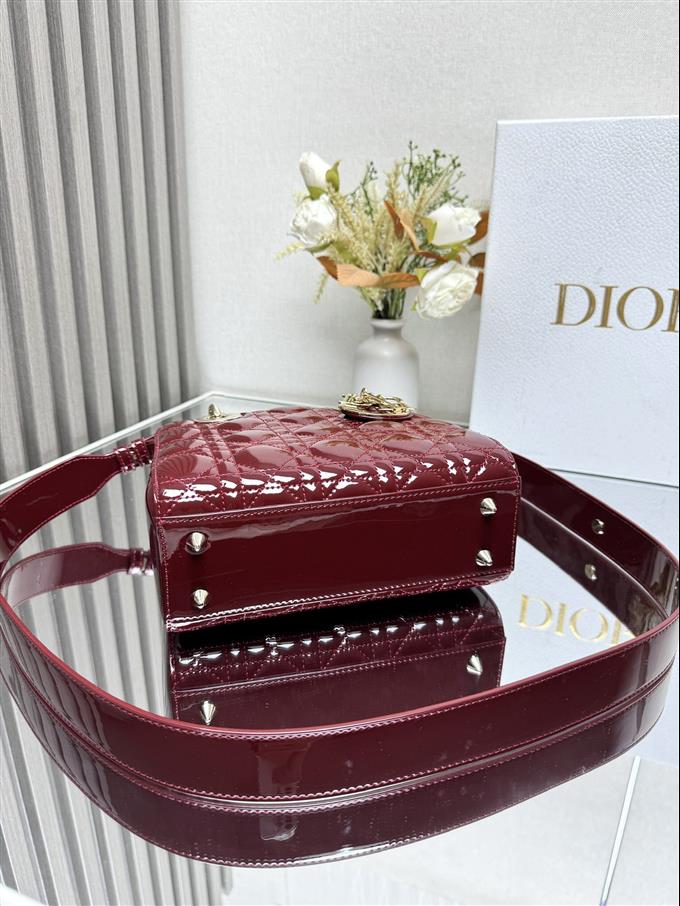 2025228Y700P211619666