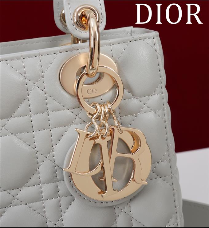 2025228Y700P21165599