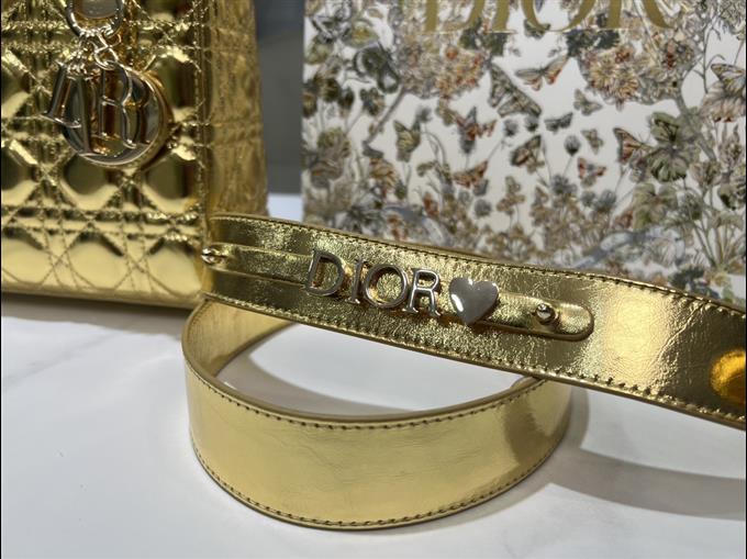 2025228Y700P21167844