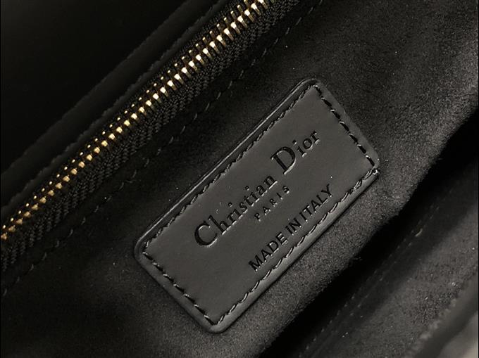 2025228Y700P21168501