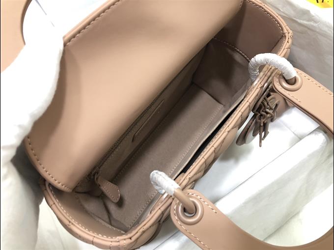 2025228Y700P21168642