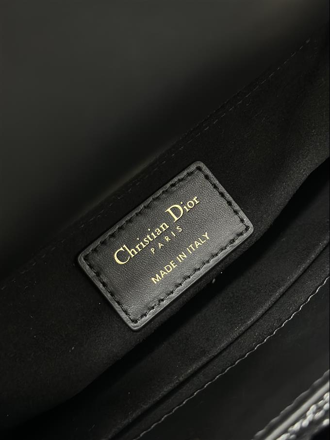 2025228Y700P21168797