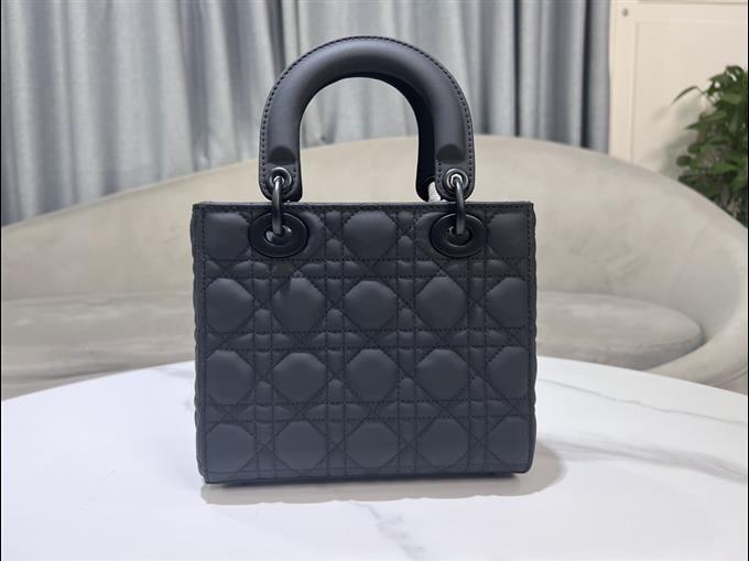 2025228Y700P211723534