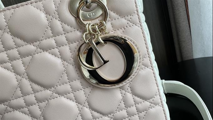 2025228Y750P211615495