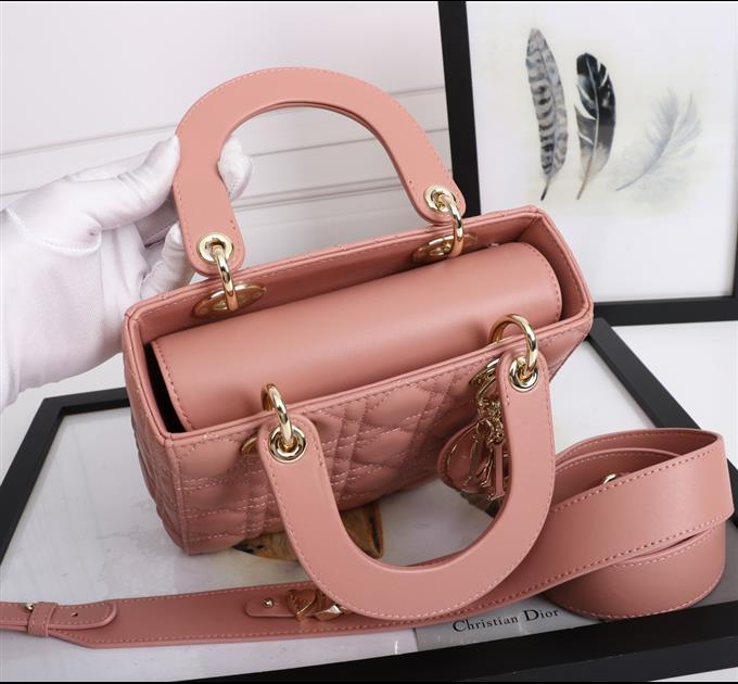 2025228Y750P22250294