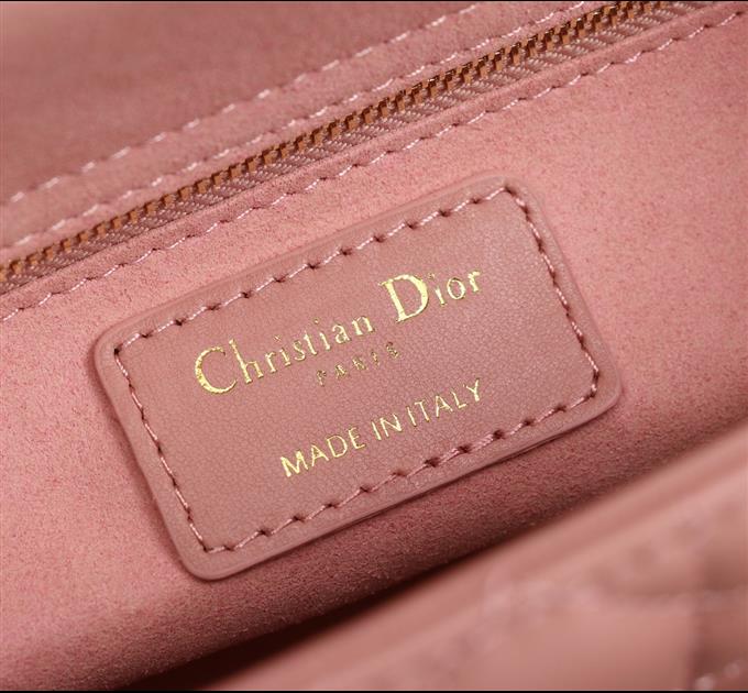 2025228Y750P22250341