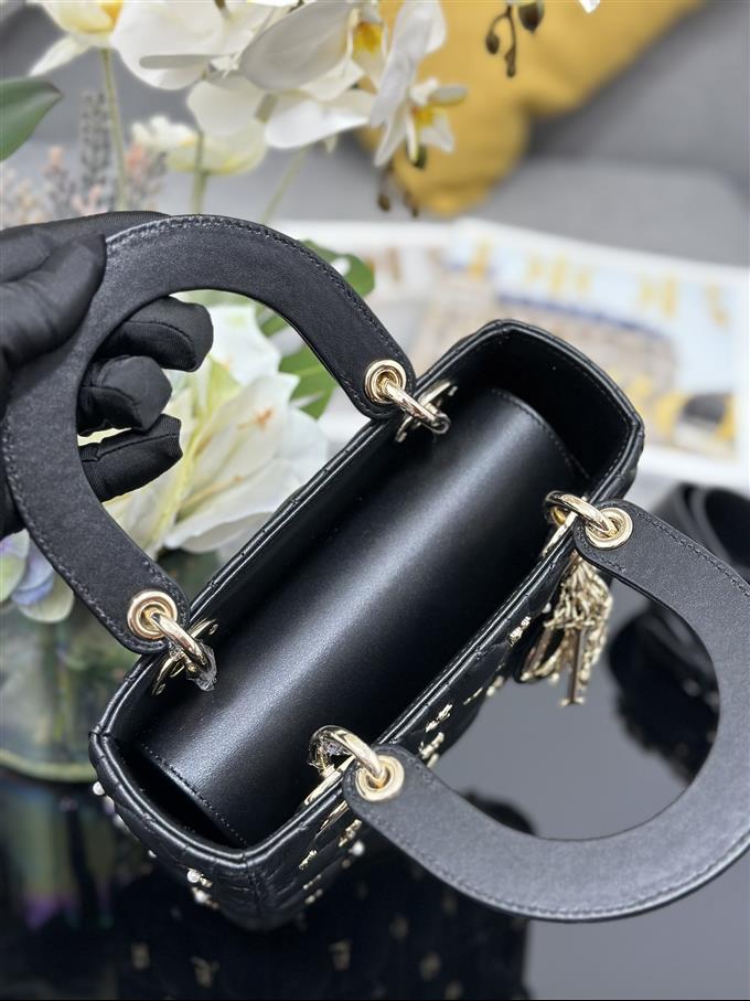 2025228Y920P211616705