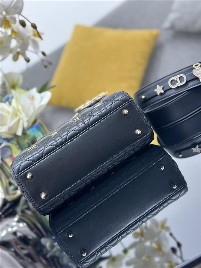 2025228Y920P21161780