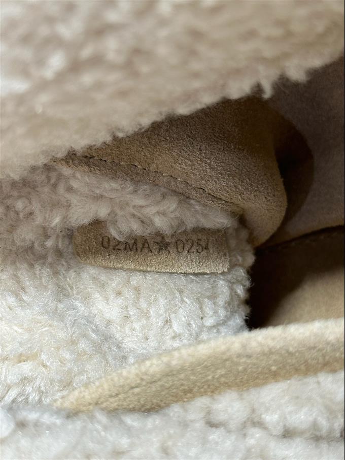 2025228Y950P211617585