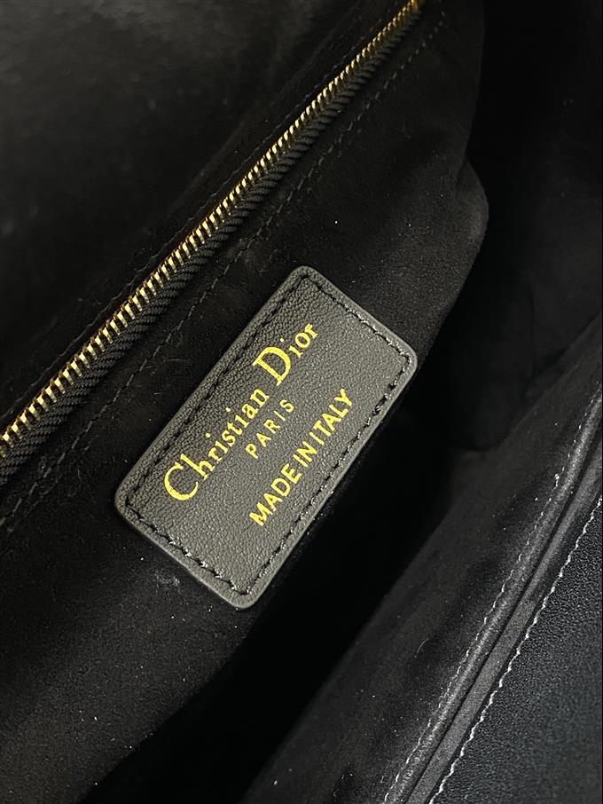 2025228Y1380P205714985