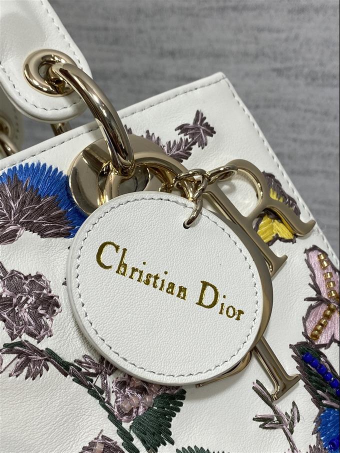 2025228Y1380P205715613